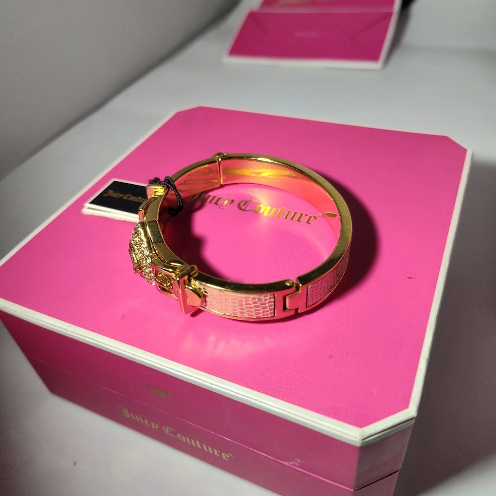 Juicy Couture Heart Bangle